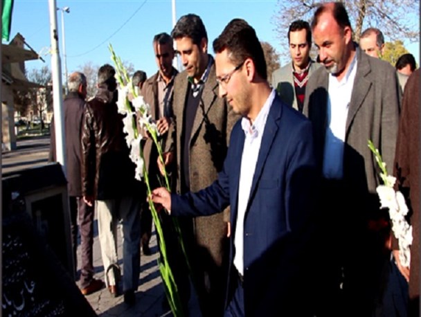 تجدید میثاق دانشجویان و اساتید دانشگاه جامع علمی کاربردی با شهدا