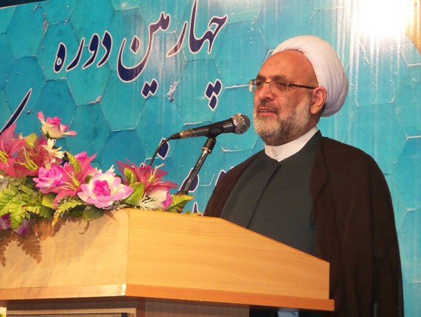 نگاه مسئولانه و عالمانه به مسائل جامعه، ضروری است