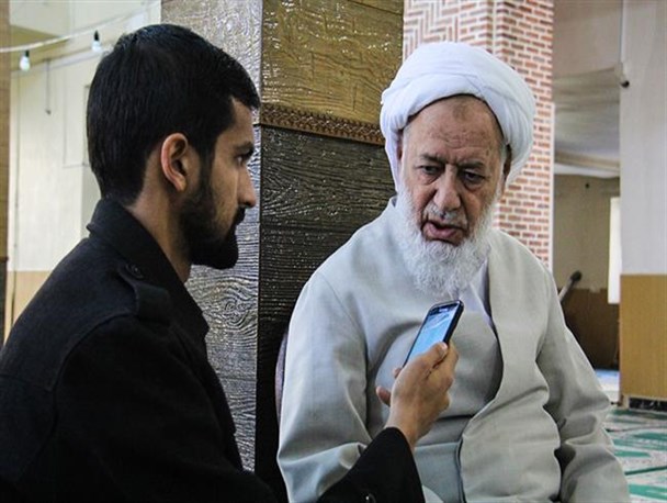 مسلمانان از تفرقه دوری کنند/ مدافعان‌حرم نماد برادری مسلمانان و دژ مستحکم اسلام در برابر نفاق هستند