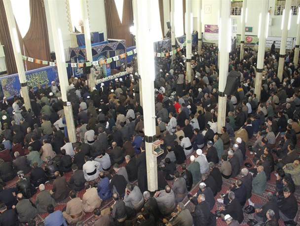 آیت الله علما: دشمنان با ایجاد گروهک‌های تکفیری علیه ما نقشه دارند/ ماموستا قادری: امروزه شیوه های اسلام هراسی زیاد شده است