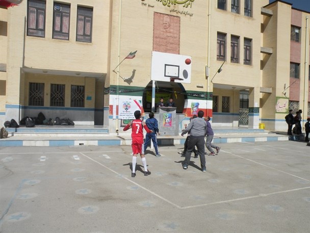 خاموشی هیجان در مدارس سامان!/ نبود فضای ورزشی سرپوشیده و دبیر تربیت بدنی دو مشکل عمده دانش آموزان