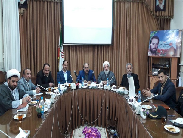 انتقاد فرماندار فردوس از بازدیدهای بی نتیجه برخی از مدیران از اماکن/اداراتی که با سرپرستی اداره می شوند هرچه زودتر تعیین تکلیف کنند