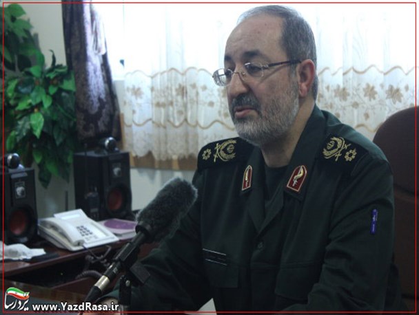 بسیج و سپاه با اطلاع رسانی اجازه نفوذ فتنه گران به بدنه مدیریتی کشور را نمی دهند
