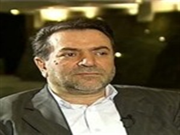 حمایت از تولید ملی و احیای پروژه های عمرانی در اولویت است