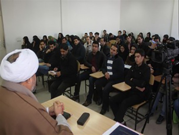 گفتمان دینی دانشجویی در دانشگاه آزاد اسلامی واحد بستان‌آباد برگزار شد