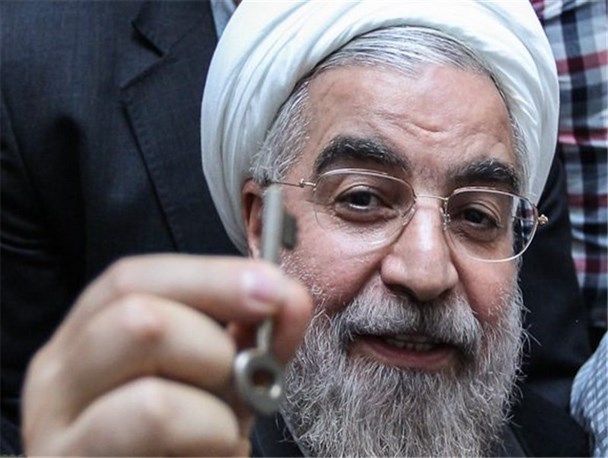 وعده های حسن روحانی از تصویب منطقه آزاد تا اشتغال برای افراد تحصیل کرده