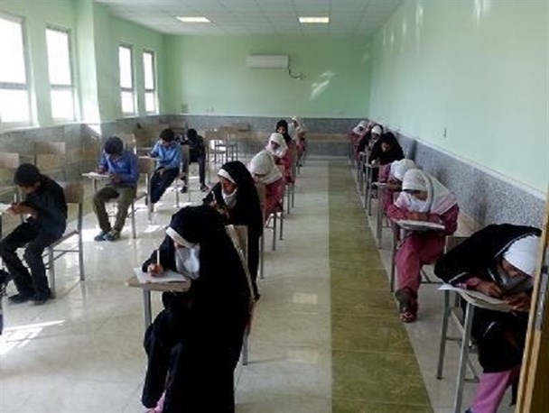 برگزاری مسابقات احکام و اذان دانش آموزان دوره ابتدایی منطقه سندرک