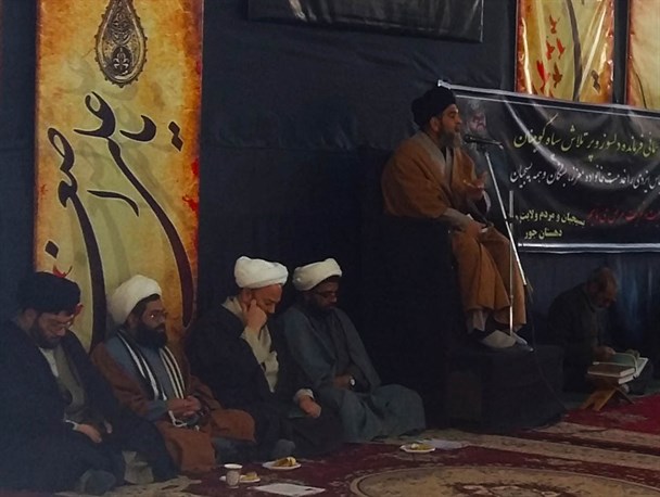 آیت‌الله هاشمی خدمات ارزنده‌ای قبل و بعد از انقلاب انجام داد