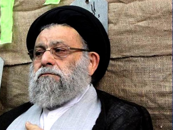 اهدای کتاب‌های مرحوم آیت‌الله سید محمدحسن آل غفور به دانشگاه شهید چمران اهواز