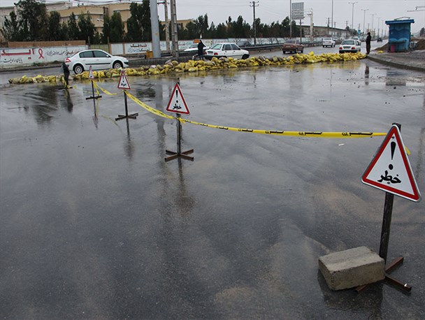 مشقت های باران در زاهدان+تصاویر