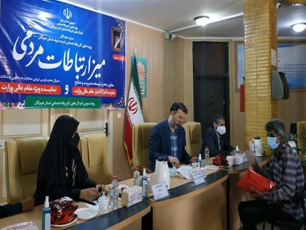 استقرار میز ارتباطات مردمی وزارت تعاون کار و رفاه اجتماعی در بندرعباس