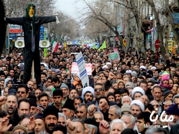 راهپیمایی ۲۲ بهمن در شهر میانه برگزار شد + تصاویر