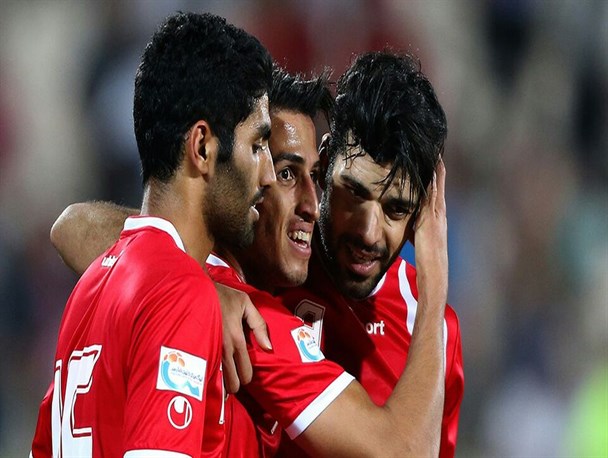 سلفی مهدی طارمی با تیپ جدید محمد انصاری+عکس