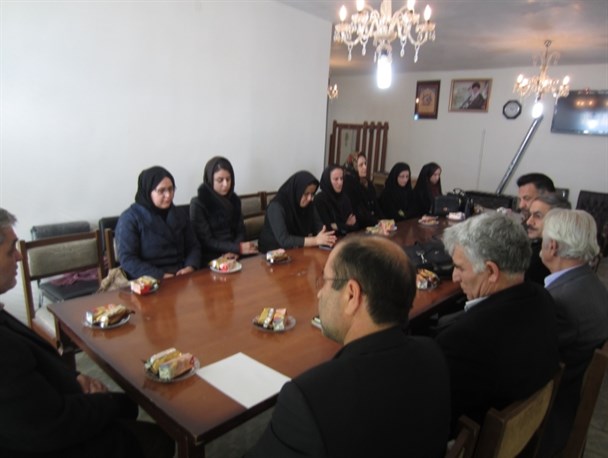 مردم خودشان فرهنگسرا را از شهرداری بستانند/ دولت تدبیر و امید تک ریالی اعتبار فرهنگی ندارد