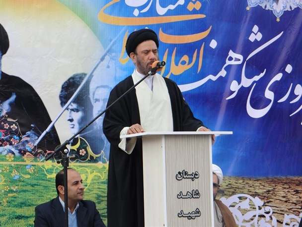تجدید حیات دینی و معنوی یکی از آثار انقلاب اسلامی است