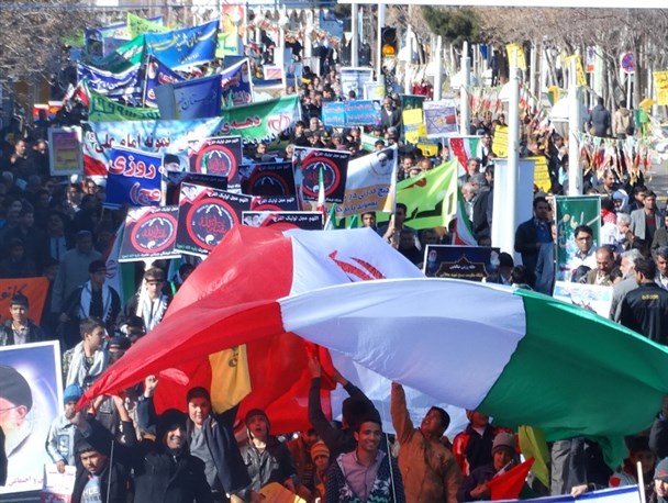 تأکید سخنران راهپیمایی 22 بهمن در استان ایلام به حضور باشکوه در انتخابات