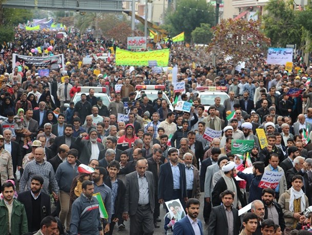 تصاویر/ راهپیمایی حماسی مردم بوشهر در روز 22 بهمن امسال