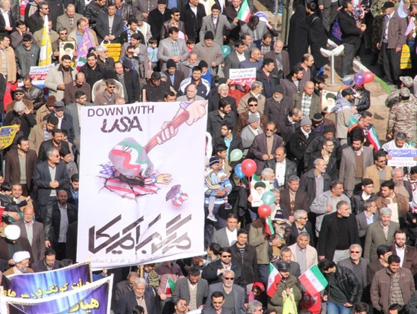 طنین شعار مرگ بر آمریکا در سراسر استان سمنان