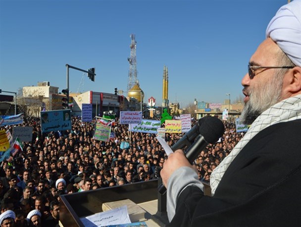 می گوئیم "مرگ بر آمریکا" چون شیطان بزرگ و دشمن ماست/ انتخاب اصلح، تکمیل کننده این حضور حماسی است