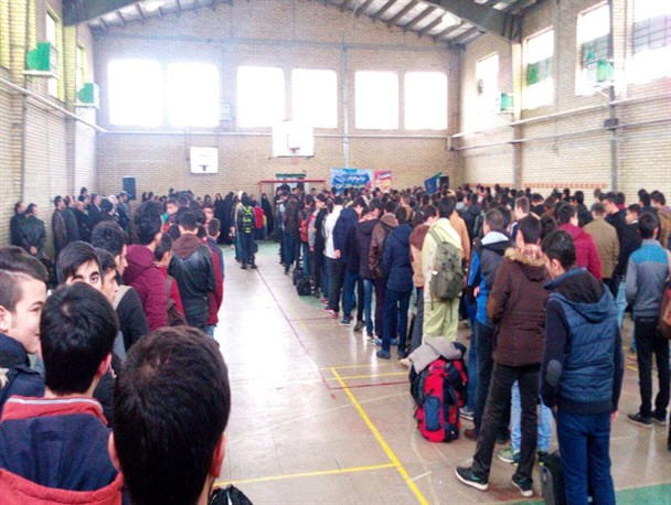 جمعی از دانش آموزان مدارس ناحیه 2 اردبیل عازم مناطق عملیاتی شدند