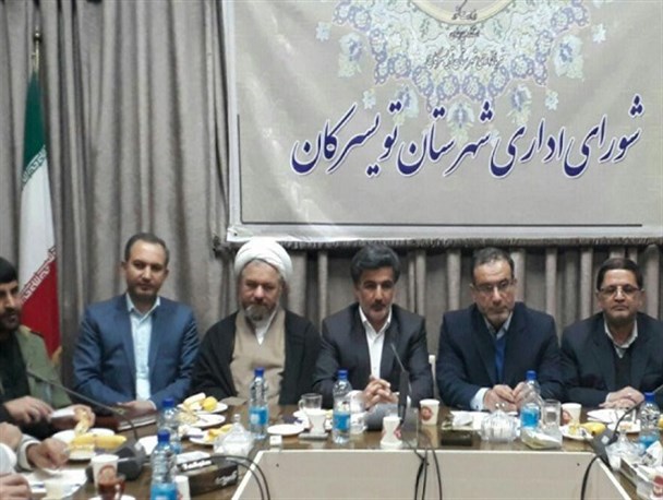 اختصاص 12 هزار و 500 میلیارد ریال به بخش ورزش در کمیسیون تلفیق بودجه 96/ پروژه های ورزشی تویسرکان برای اتمام نیازمند40میلیارد ریال