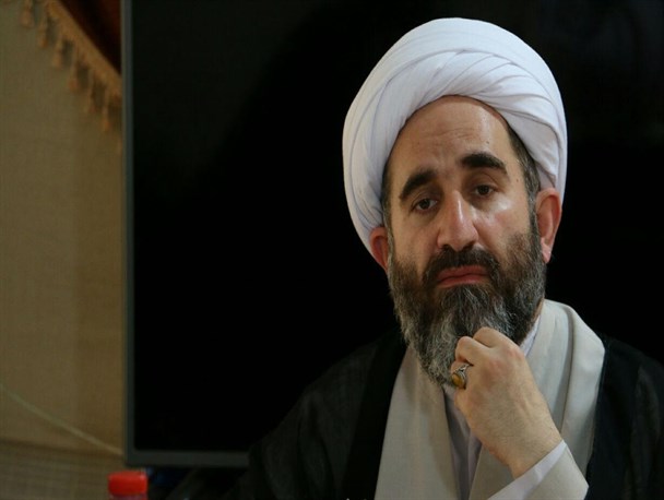 در برجام بر سر ملت ایران کلاه گذاشتند / آمریکایی ها بر سر عمامه به سرهای کدخداباور کلاه بزرگ می گذارند