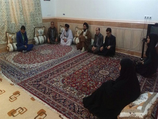 دیدارمسئولان جهادکشاورزی با خانواده جهادگرشهیدشکراله معماری در لنده+تصاویر