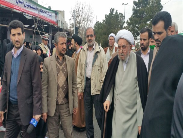 حضور مردم در راهپیمایی امروز اعلام تداوم مبارزه با آمریکا است