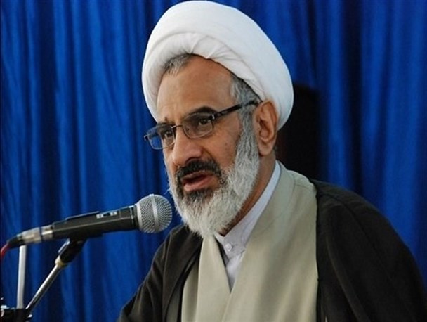 وحدت و پیوند با ولایت؛ عامل پیروزی انقلاب / بدون اجتناب از طاغوت، ایمان به خدا معنا ندارد
