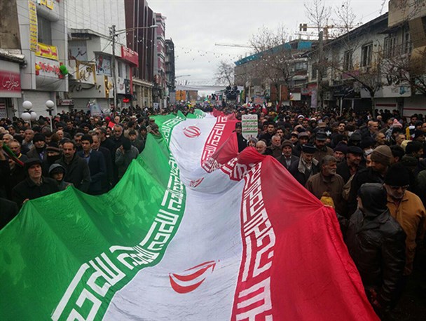 مازندران غرق در شور و شعور/ پیمان دوباره علویان با انقلاب در کرانه آبی خزر +تصاویر