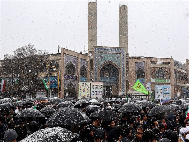 تصویر هوایی از راهپیمایی ۲۲ بهمن اردبیل+فیلم
