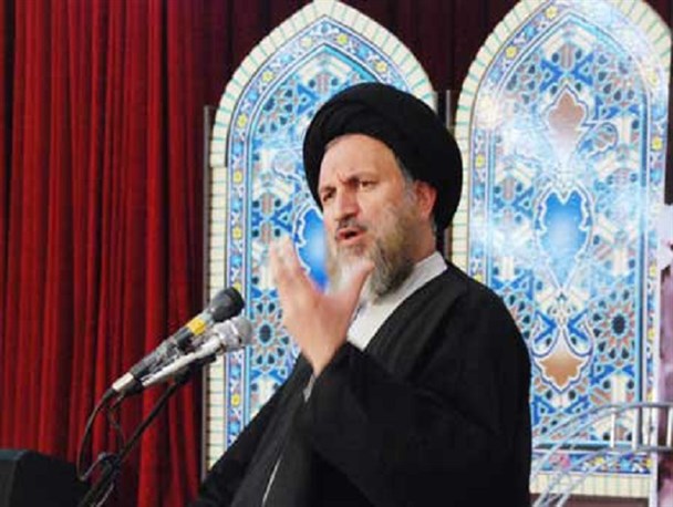 «مقاومت» مهمترین راه ملت ایران برای پیروزی/ سردار سلیمانی بنیان گذار روحیه مقاومت در امت های اسلامی است