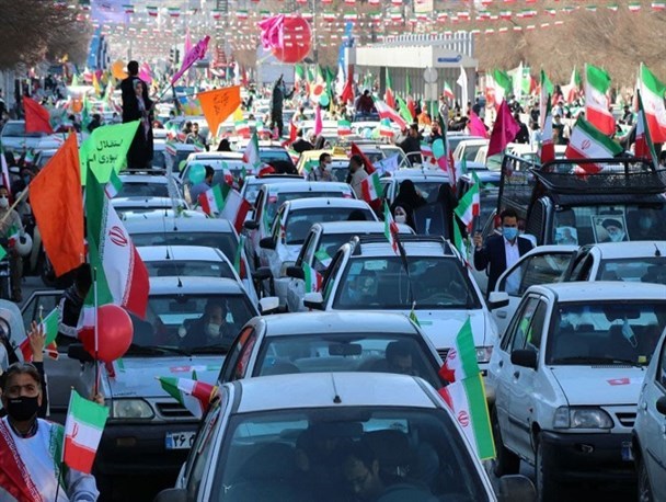 راهپیمایی خودرویی ۲۲بهمن در استان قزوین آغاز شد