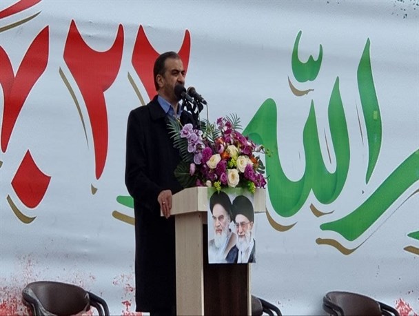 ریشه‌ها،  آرمان‌ها و اصول انقلاب تغییرناپذیر است/ ملت صبور ایران با صبر خود موانع را از پیش راه بر می‌دارند