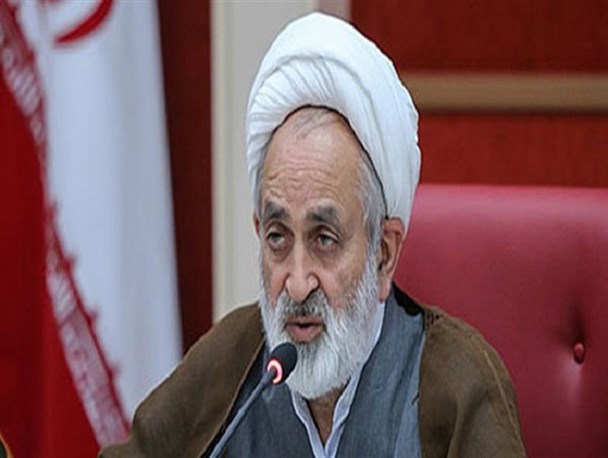 امروز ما در یک نبرد ترکیبی با دشمن قرار داریم/ بصیر بودن کافی نیست، باید همه اهل بصیرت باشیم