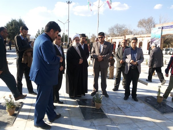 گلزار شهدای شیروان غبارروبی و عطرافشانی شد+تصاویر