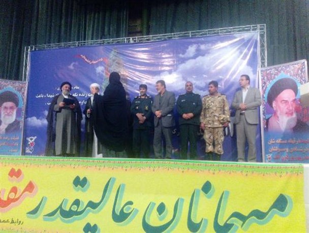 مراسم روز بزرگداشت شهدا در سنندج برگزار شد