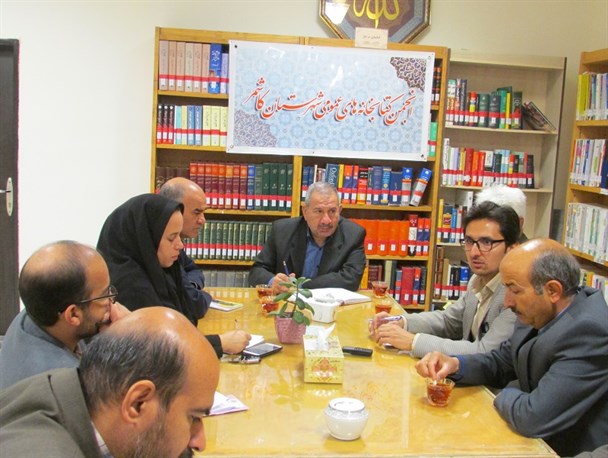 وجود پدیده طلاق در بین نخبگان نشان دهنده ضعف ساختار تربیتی ما در آموزش و پرورش است/حذف پست کتابدار از مدارس قابل قبول نیست