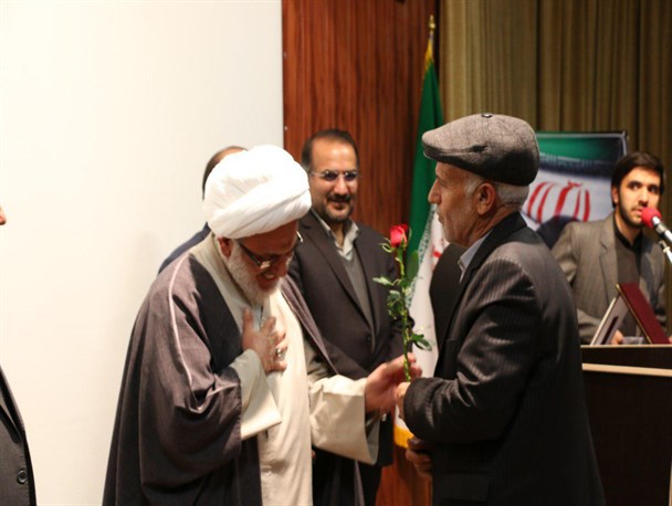 تصاویر منتخبی از همایش اجتماع خانواده های شهدای مدافع حرم استان البرز