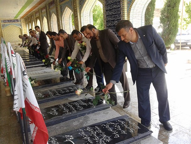 امروز زندگی هایمان کمتر رنگ وبوی شهدارادارد