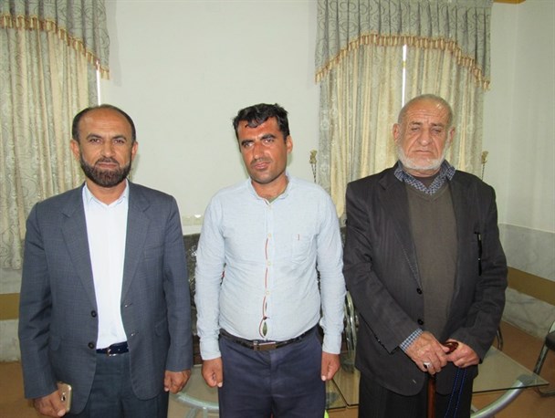 یک قطعه زمین مسکونی به خانواده نیازمند و فقیر لنده ای اهداء شد