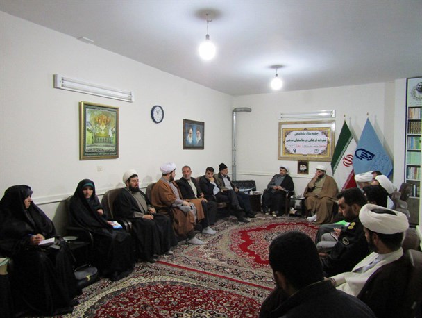 ساماندهی و برنامه ریزی جهت هر چه با شکوه تر برگزار شدن مراسم اعتکاف در اشتهارد