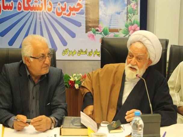 نباید در کشور تحصیلکرده بیکار داشته باشیم