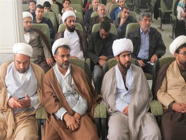 کارگاه آموزشی پیشگیری اولیه از اعتیاد در اسلام آبادغرب برگزار شد+ تصاویر