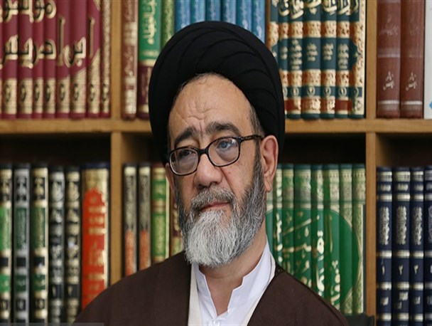 نمی‌خواستم در مجلسی باشم که فرهنگ دوری از آرمان‌های انقلاب را تقویت می‌کند/ جوانان امروز صف‌های نماز جمعه را پر می‌کنند و تداوم‌بخش راه شهدا هستند