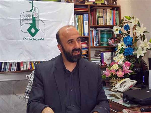 مردم در بمباران شبهات نیز همچنان پای نظام هستند