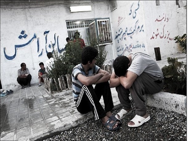 فعالیت غیر مجاز سه کمپ ترک اعتیاد در بروجرد/نظارت هایی که جوابگو نیست