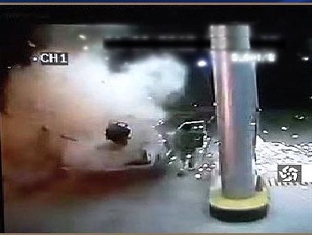 انفجار خودروی حامل مواد مخدر بر اثر دست کاری مخزن سوخت