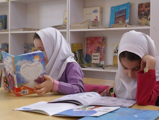 آشنایی دانش‌آموزان همدانی با مشاهیر و مفاخر استان