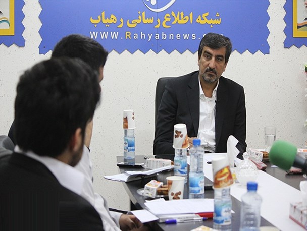 دولت یازدهم همتی برای حل معضل ریزگردها ندارد/خانم ابتکار در بحث ریزگردها سیاست فرار به جلو را در پیش گرفت